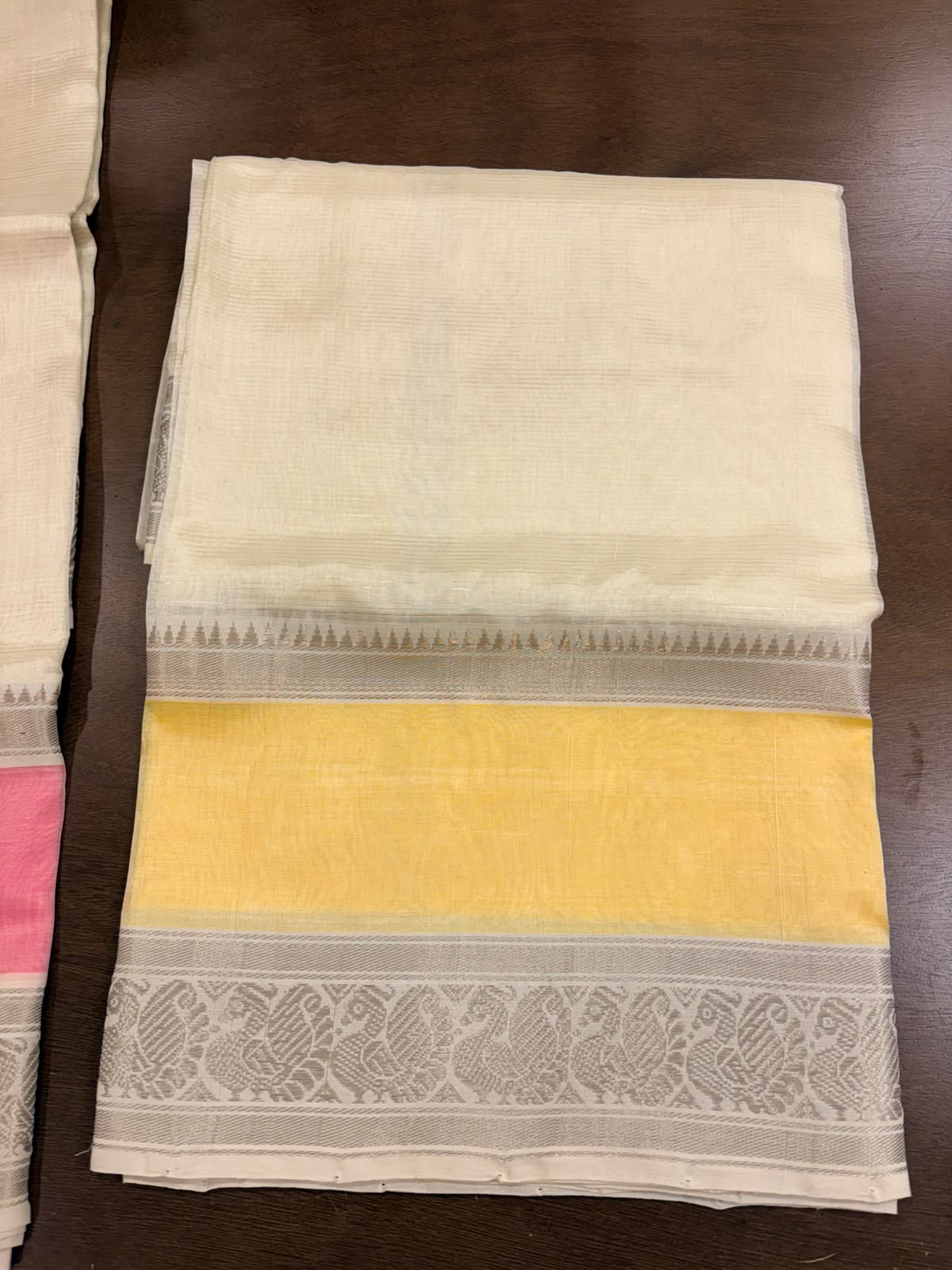 Pure Pattu Mangalagiri saree with yellow border